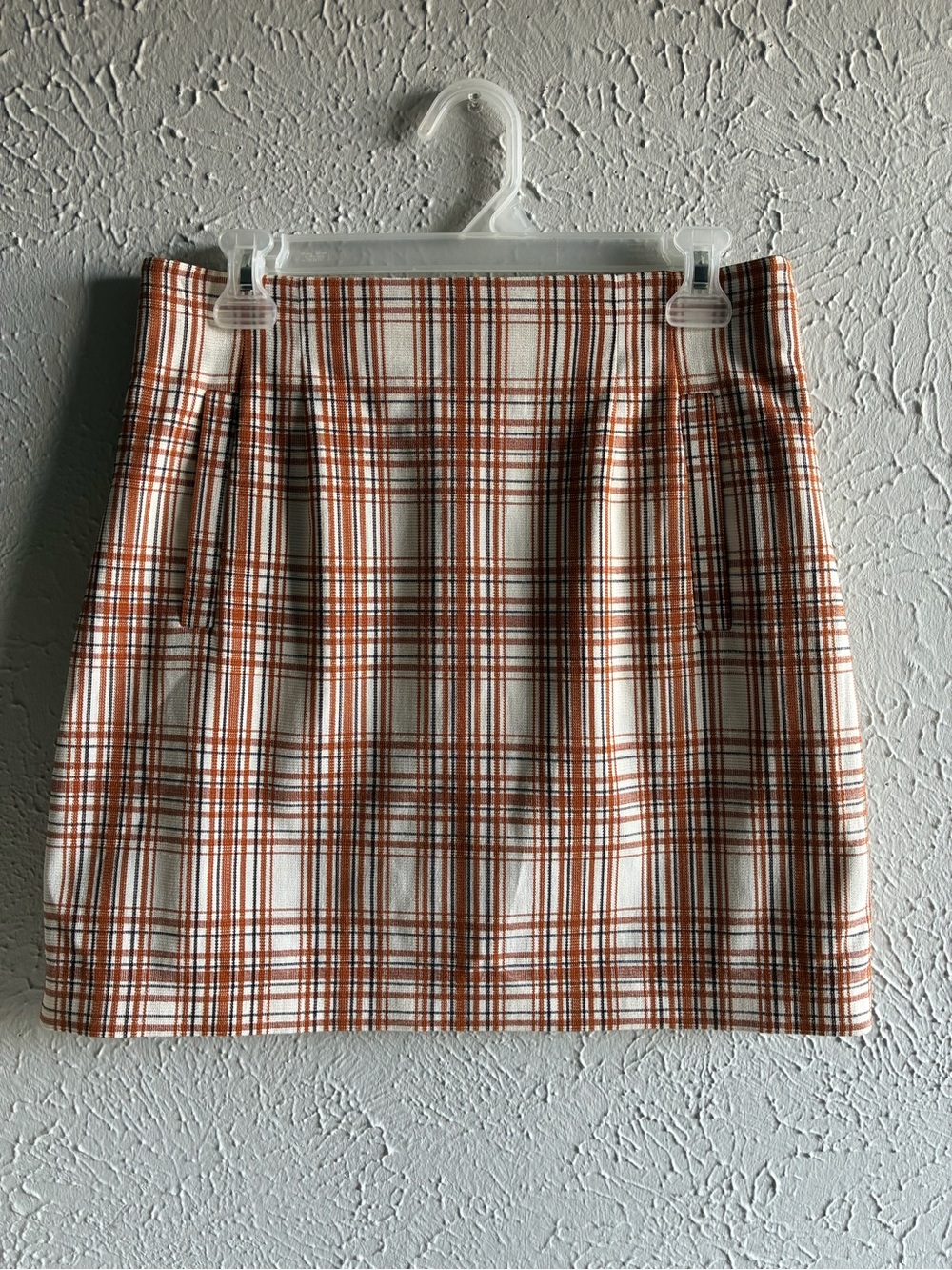 Veronica Beard Roman Plaid
Mini Skirt White Multi Pleated
Size 6